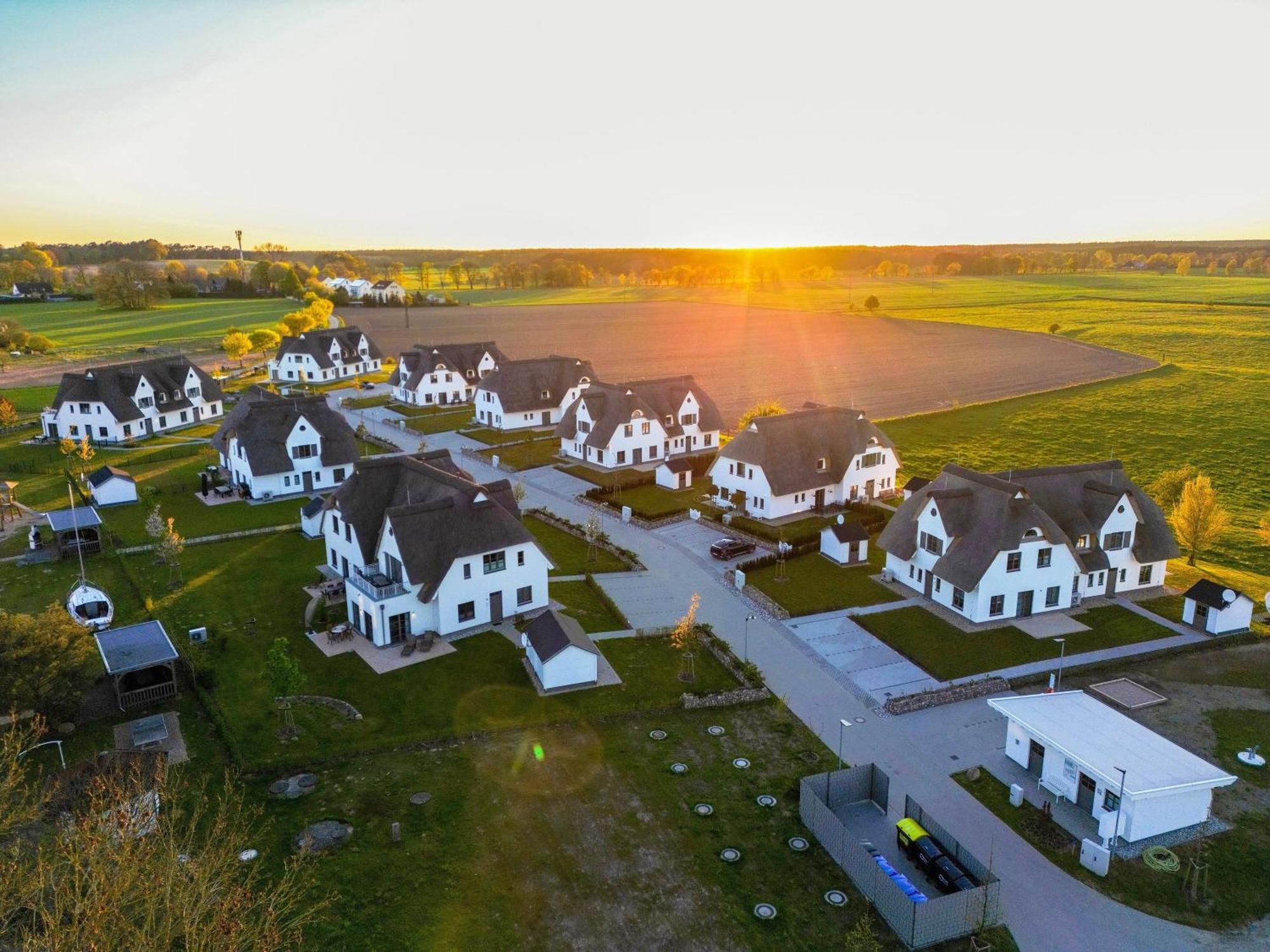 Villa Inseldomizil Stolpe - Urlaub Unter Reet Auf Usedom Stolpe auf Usedom Esterno foto